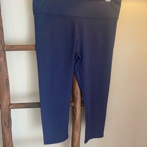 FABLETIC Navy Leggings LARGE